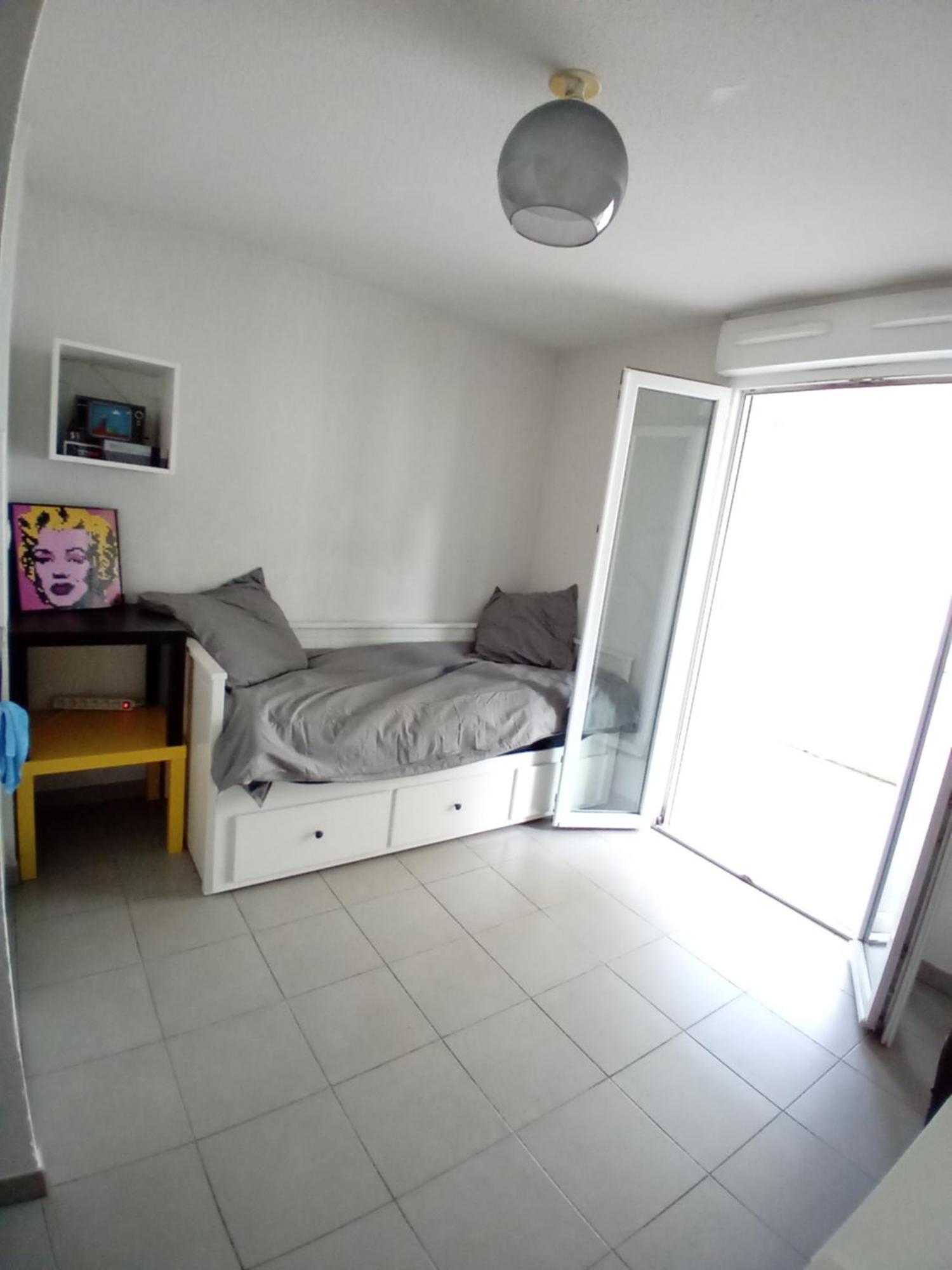 Studio Cosy Avec Terrasse Montpellier Exteriör bild